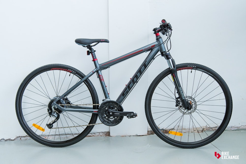 buying a commuter bike complete buyers guide hybrid bike