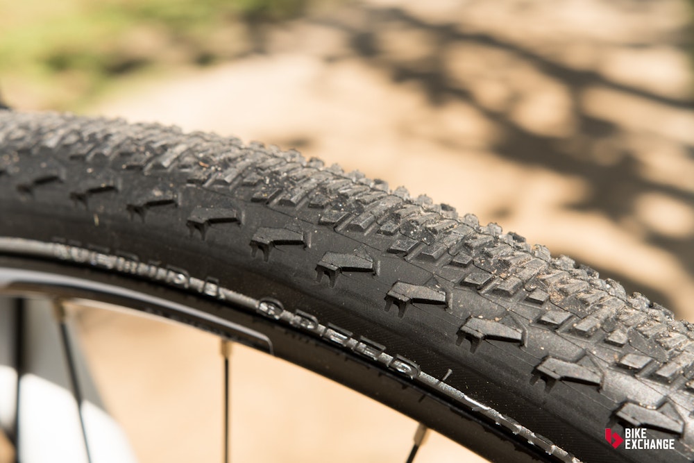commuter tyres what to know tread pattern